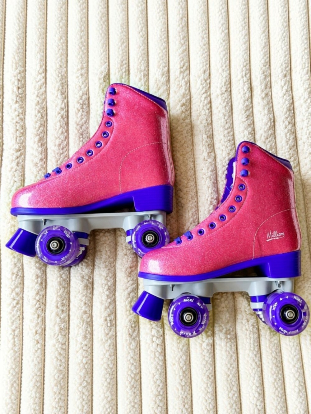 NEW Wellwon Pink Purple Light Up Glitter Roller Skates Womans Sz 5 Kids 4Y - Picture 2 of 8